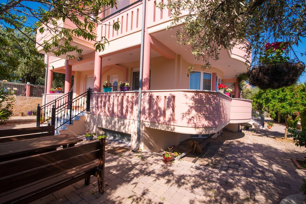 Mouses Apartments Ліменас Екстер'єр фото
